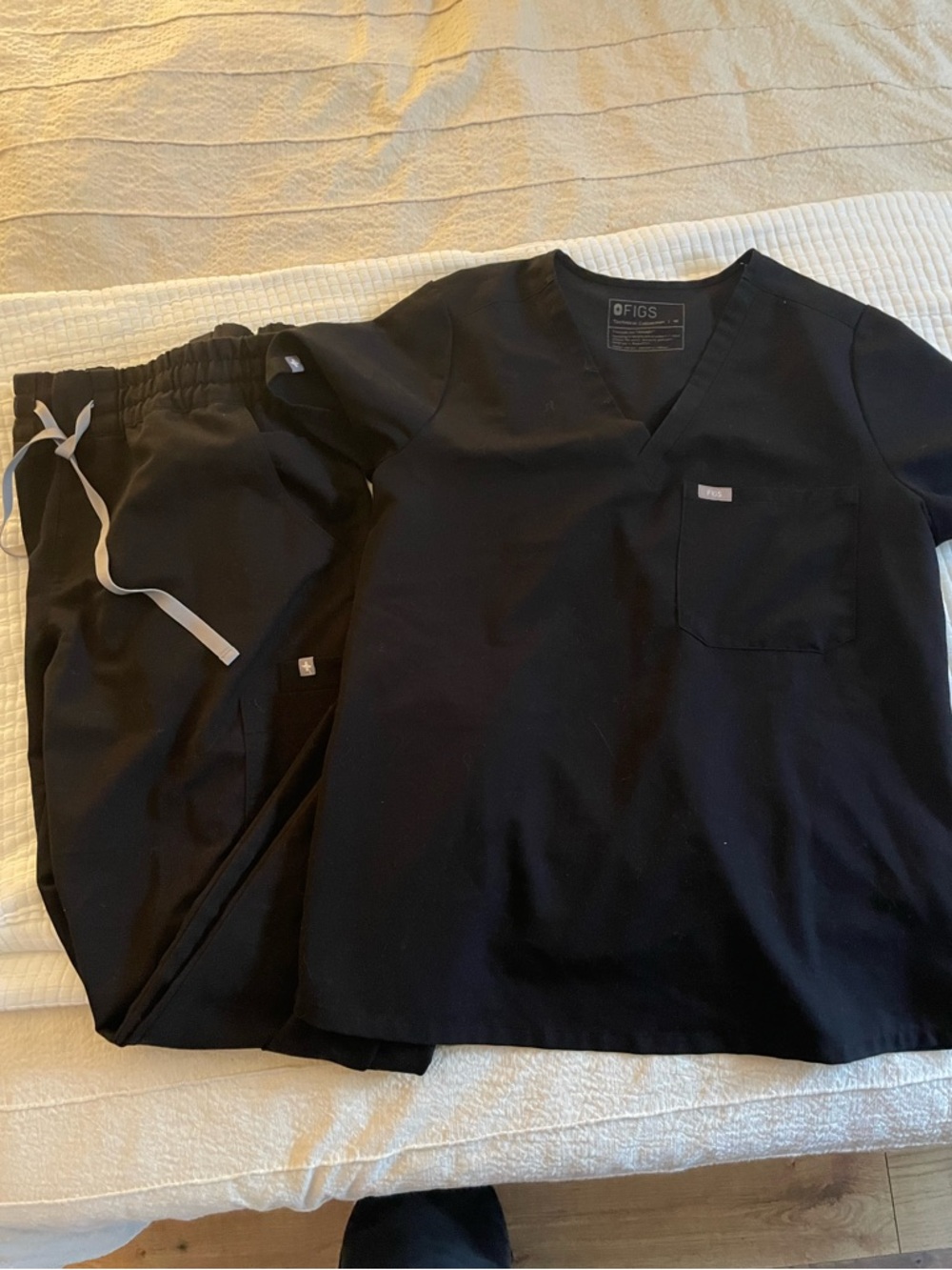 Figs Black Scrub Set Size Medium - Picture 2 of 3